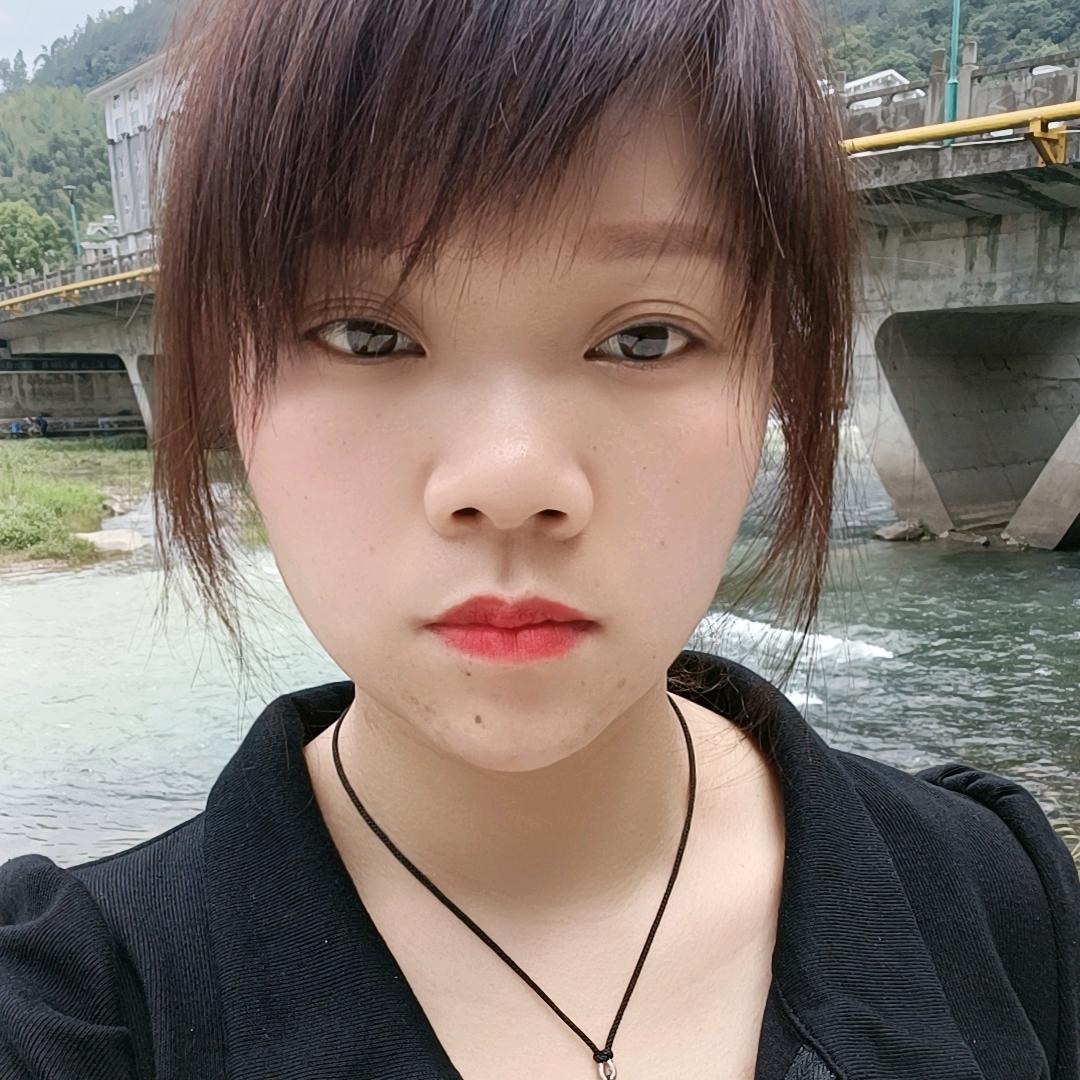 朱芳