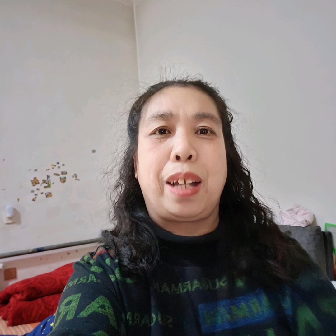 艳玲
