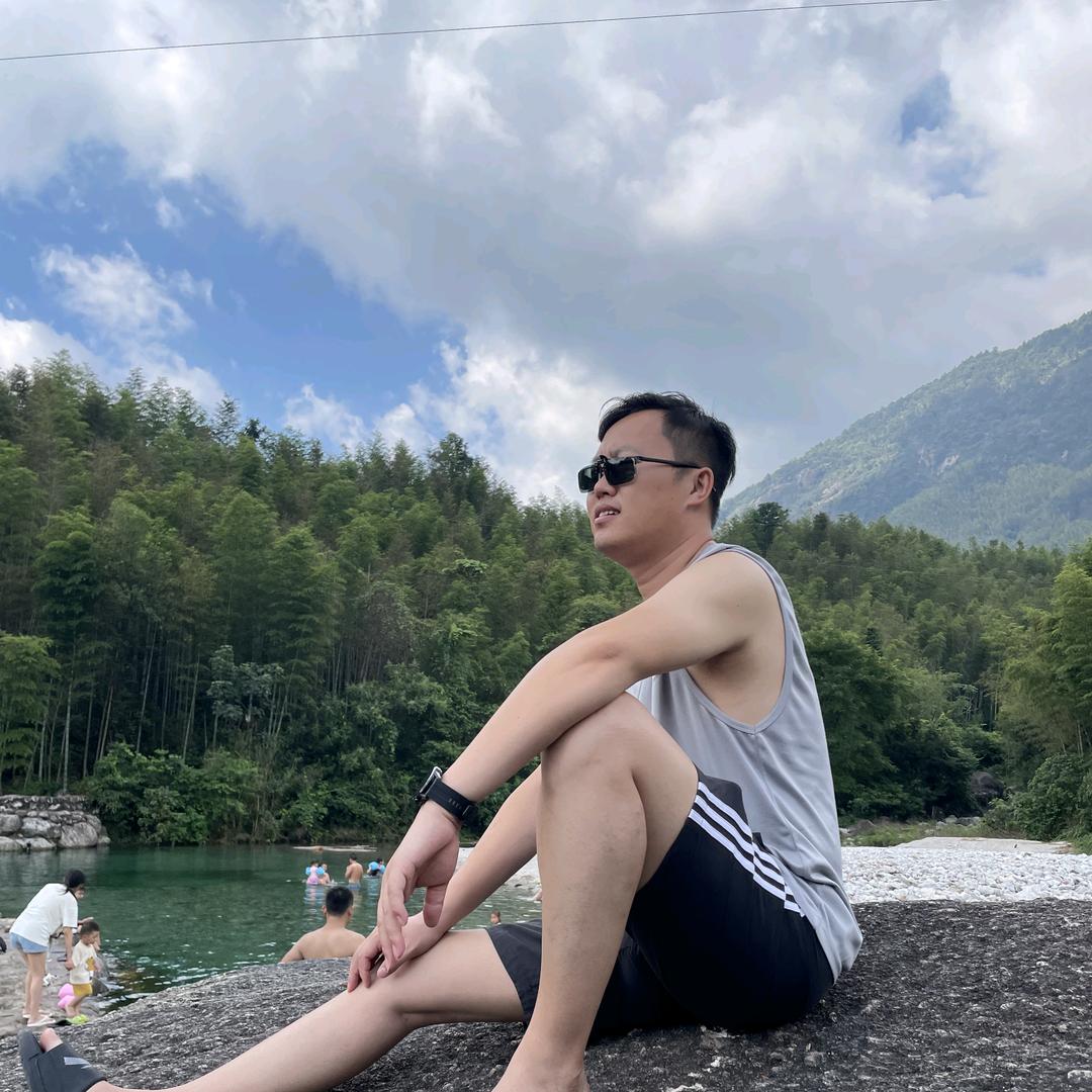 桂林隆运星途-东北老董