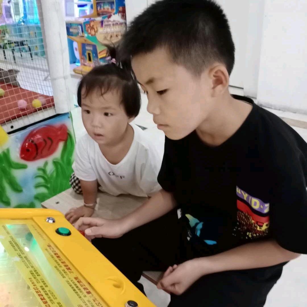 回忆都是伤…………