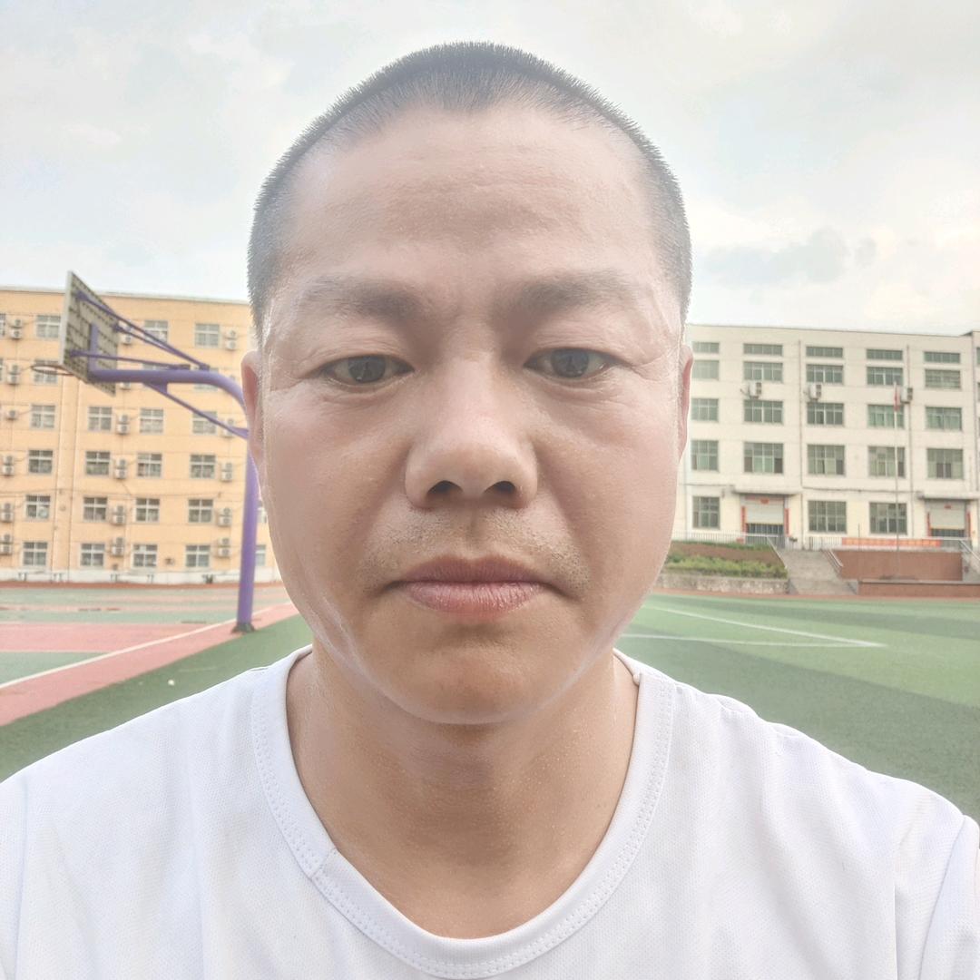 强直二师兄 卢二东