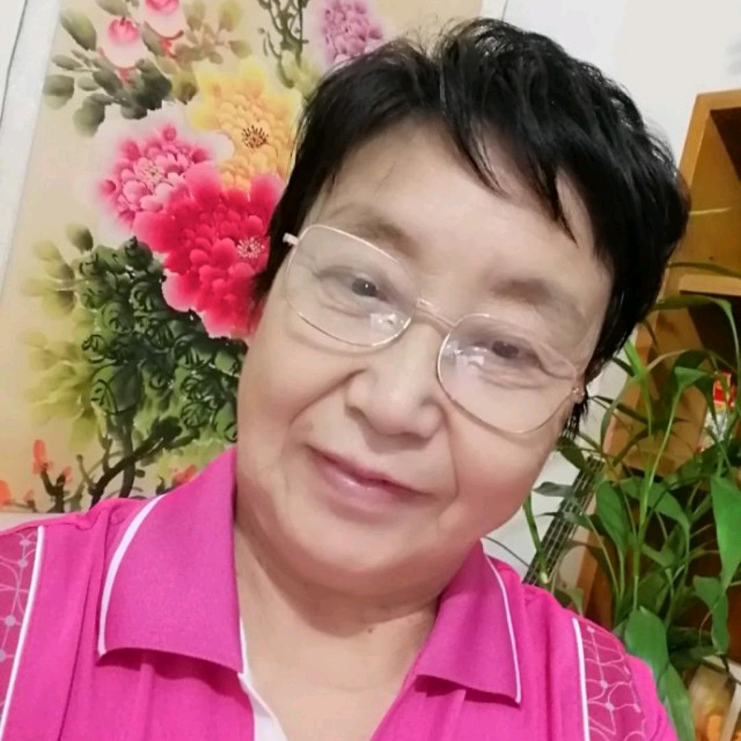 岁月是一本书！回味无穷，读者是自己。