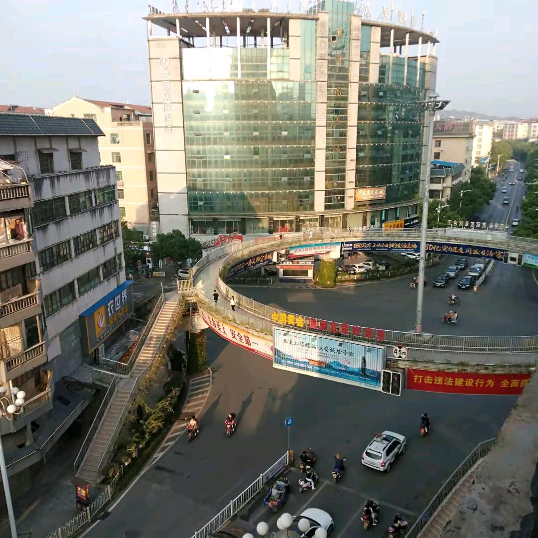 隐形防护网.隔楼.纱窗等等