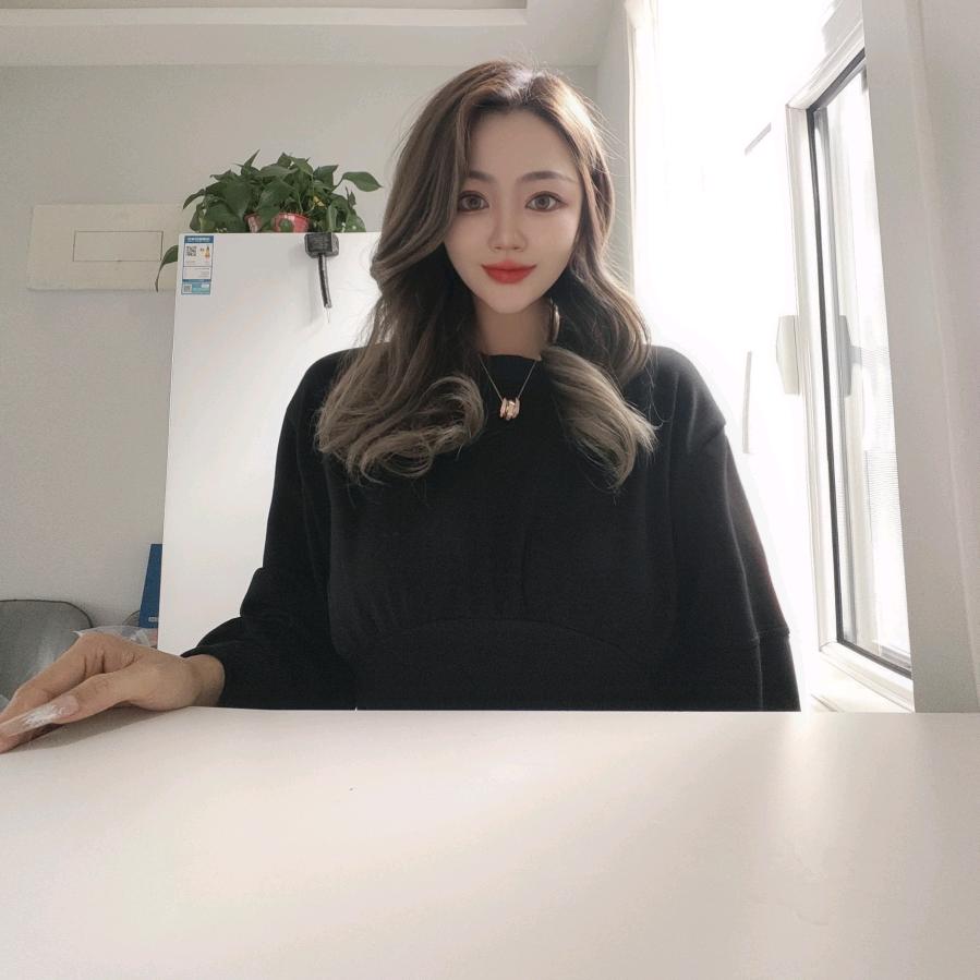张莹
