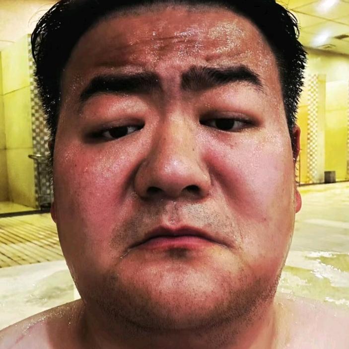 萅槑