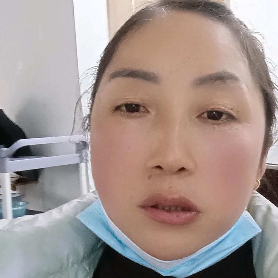 受伤呢女人