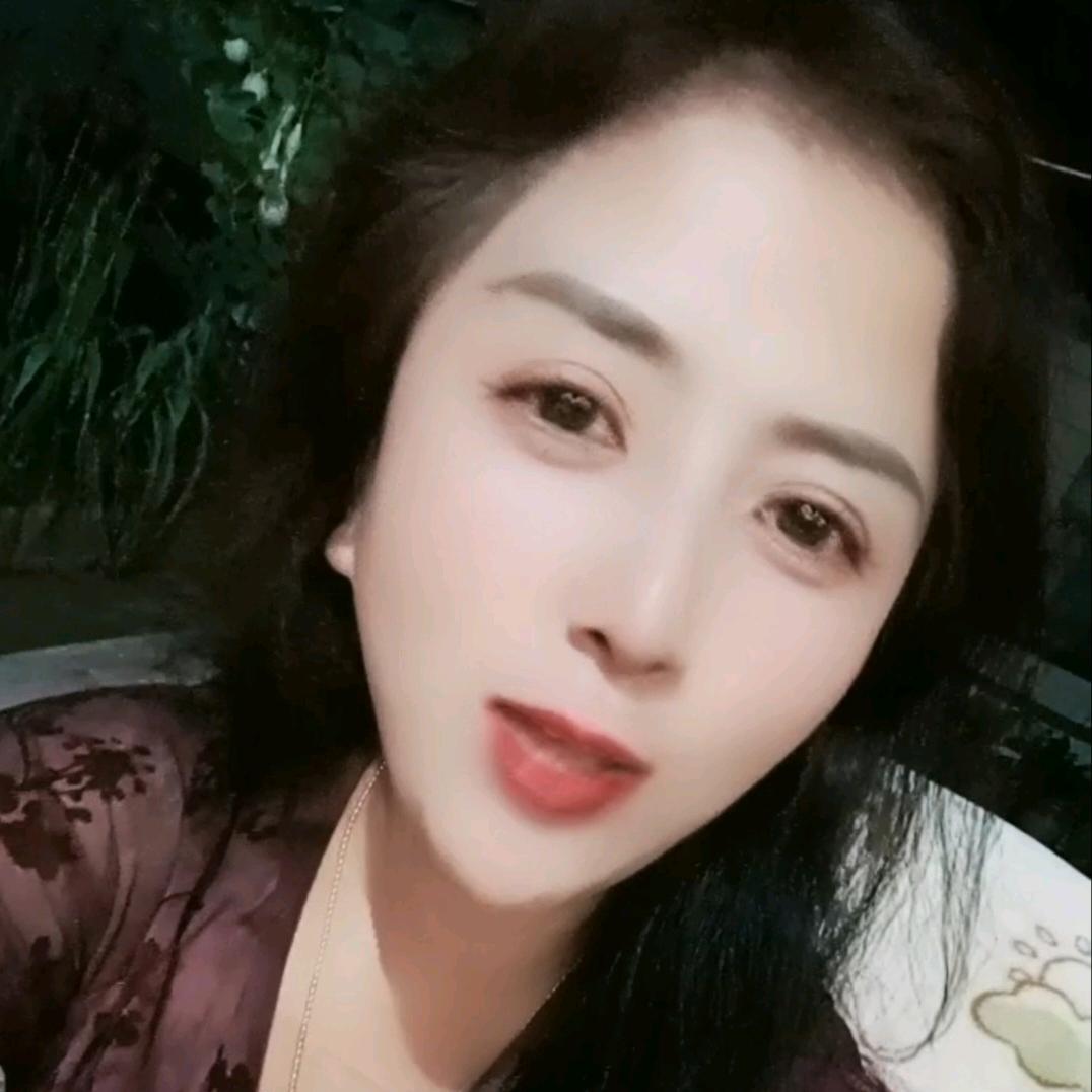 家有一吨💃党党姐