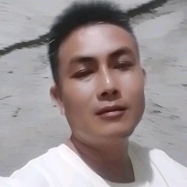 辉
