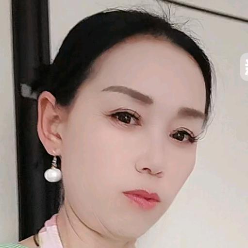 (*´I`*)凉💖都💞飞💕姐₍˄·