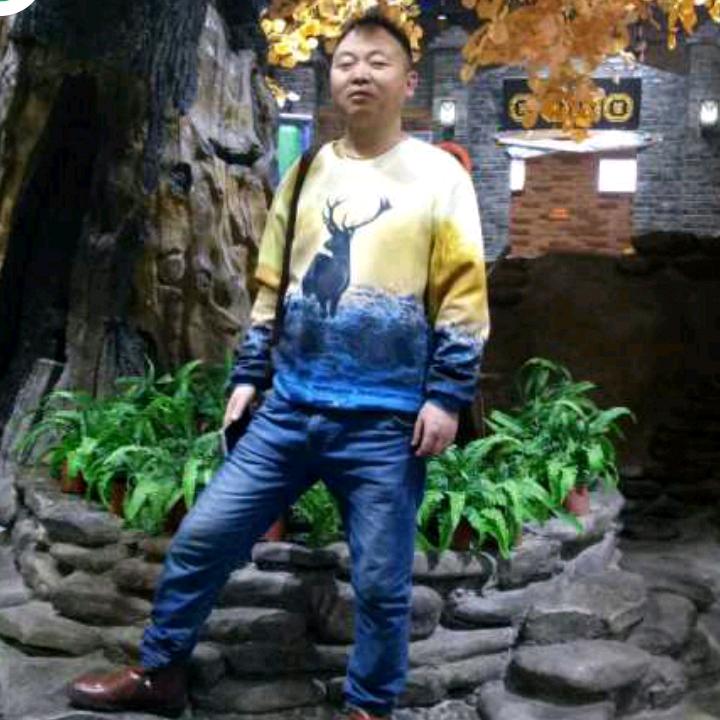 银川雨哥收长头发