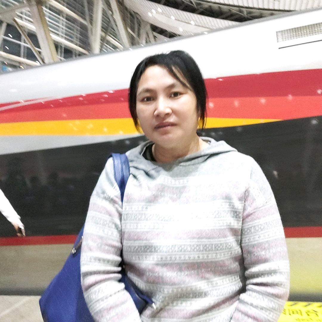 婶婶寻侄女黄毛毛