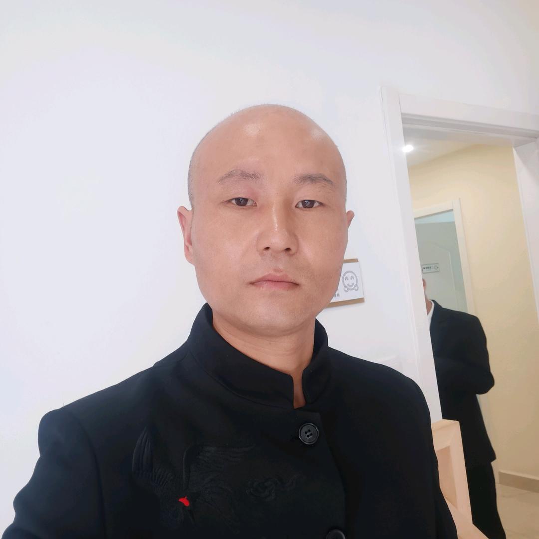 光头七哥