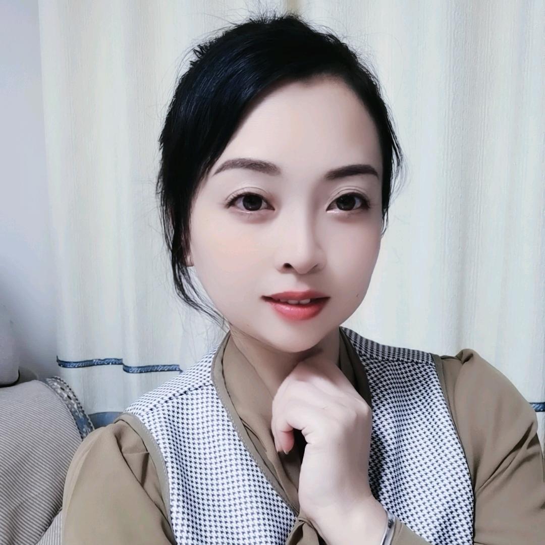 小娟穿搭