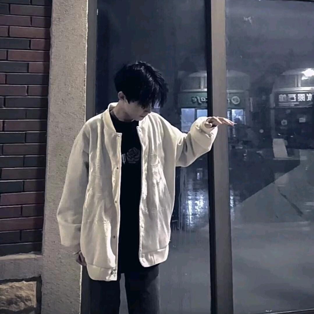 O5-小伟头像