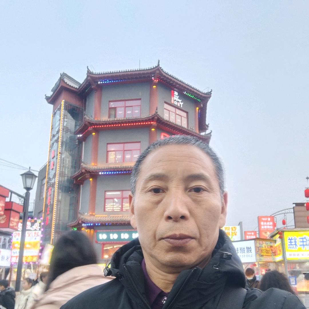 不再年轻的董哥