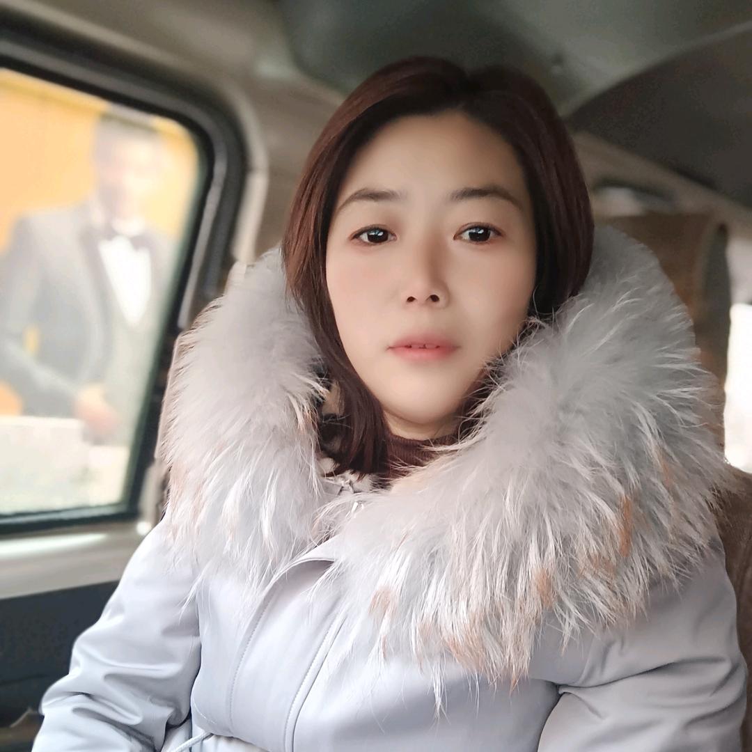 安阳鼎立瓷砖霞姐