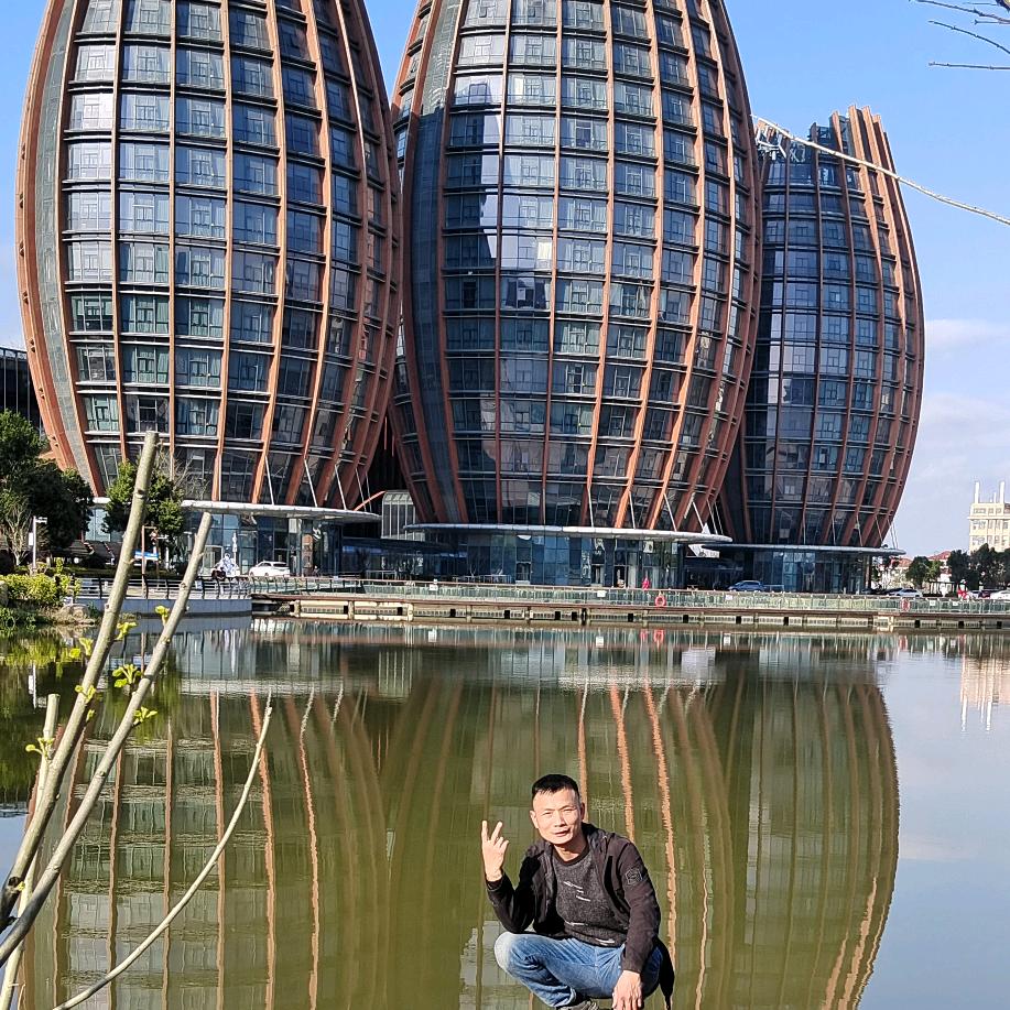 赣南瓷砖美缝缝隙服务中心👉李工