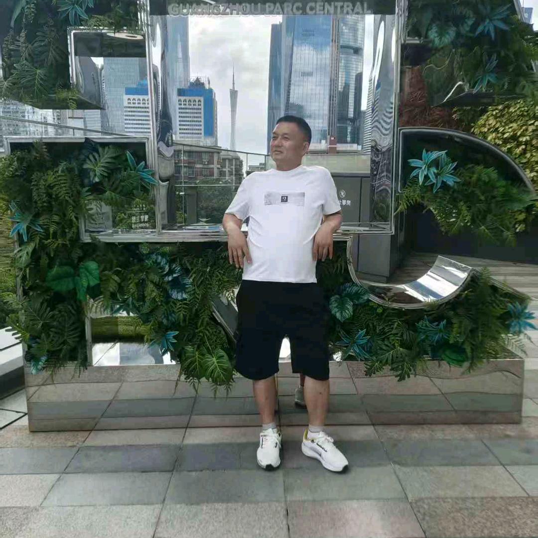 恋上那片云