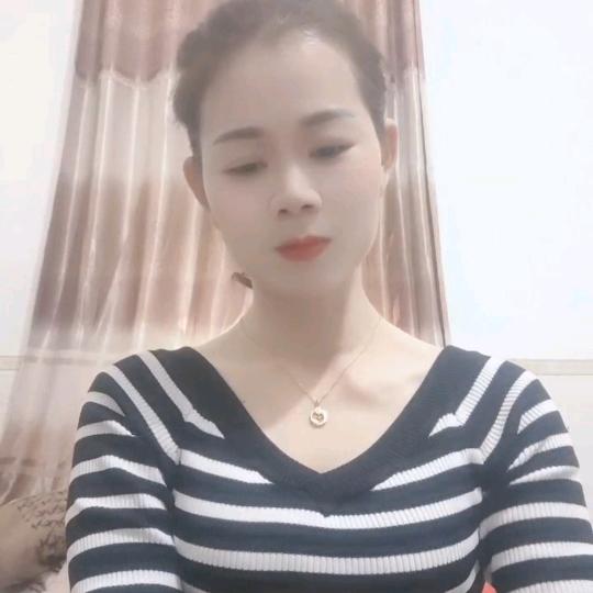 何玲玲