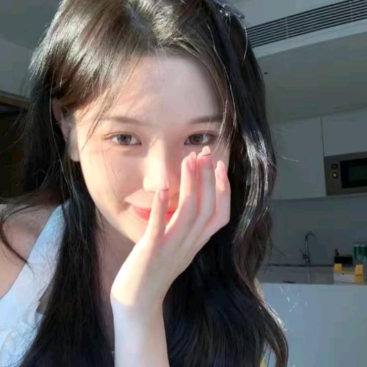 莹莹