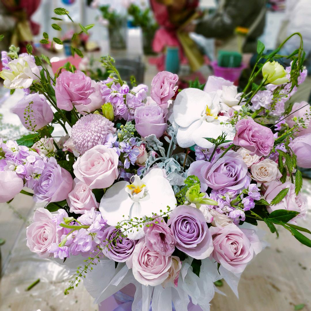 大爱鲜花绿植店