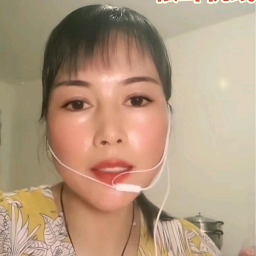 @捂嘴偷笑
