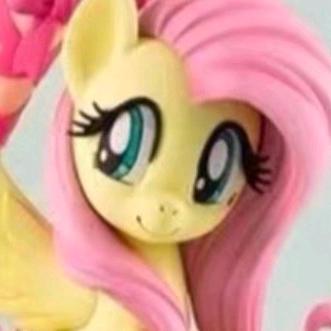 🥀ঞ滟滟₅₂₀💞࿐