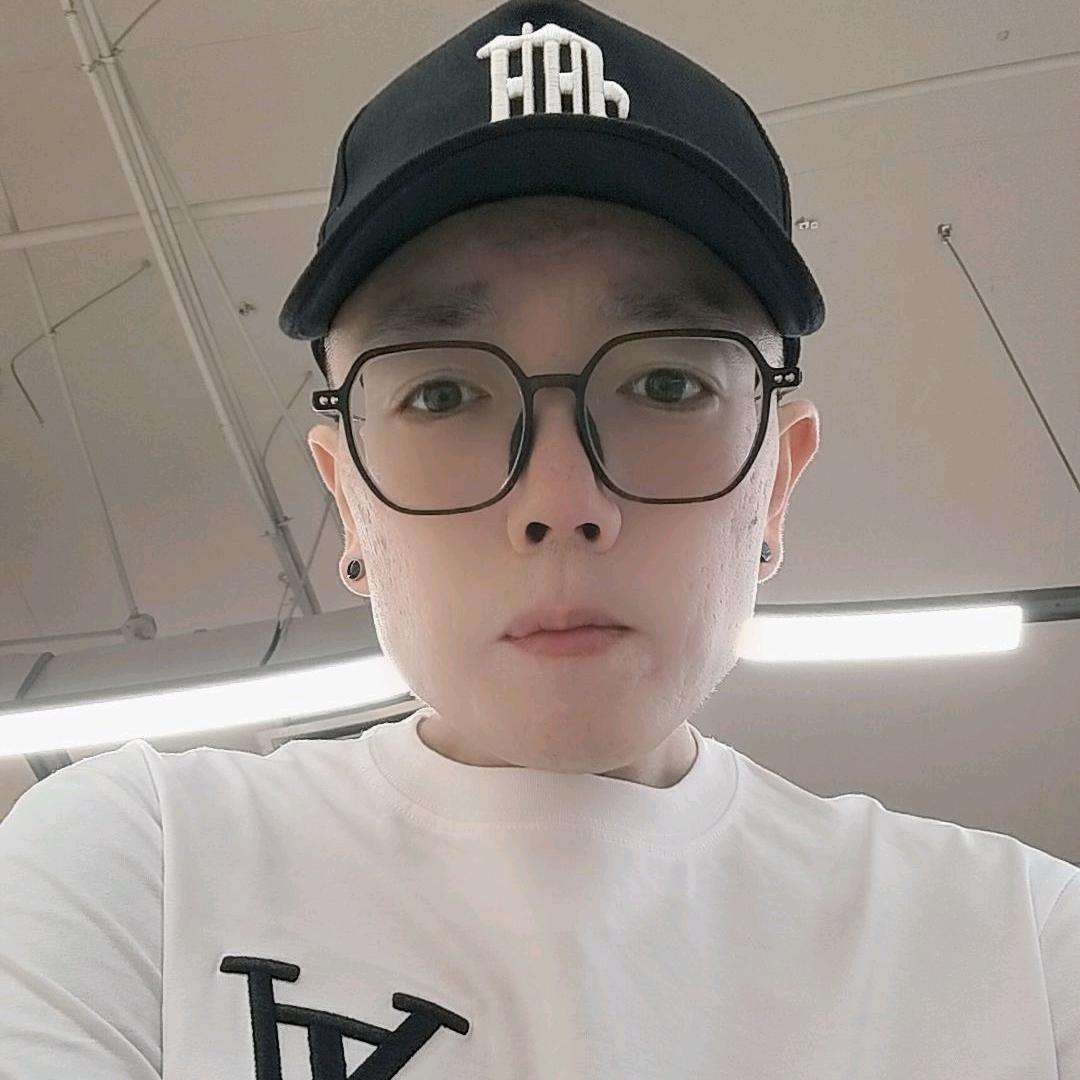 小李努力❗抗癌中🛡️