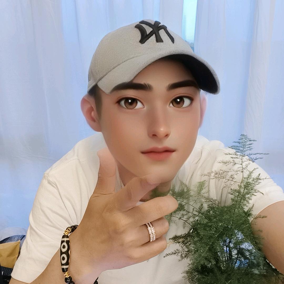 歌手不唱歌，改骑车了