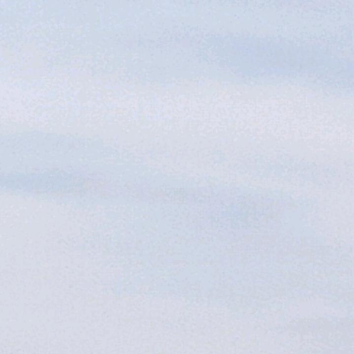 出门看见山