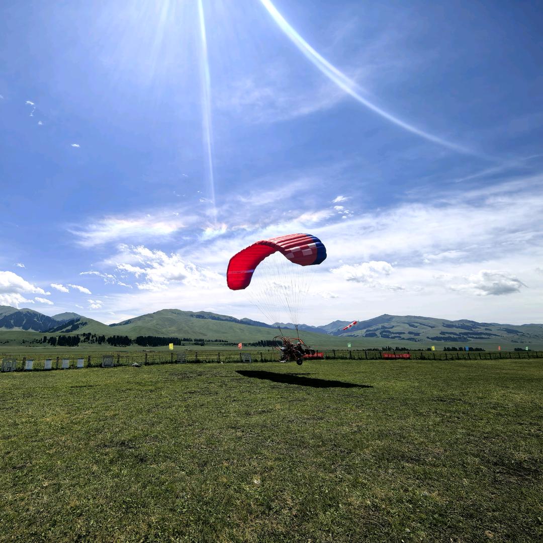 唐布拉直升机动力滑翔伞