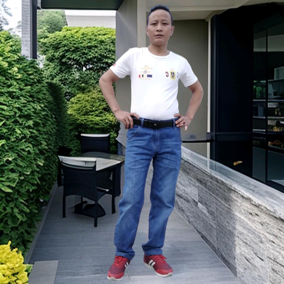 Laugh at the road of