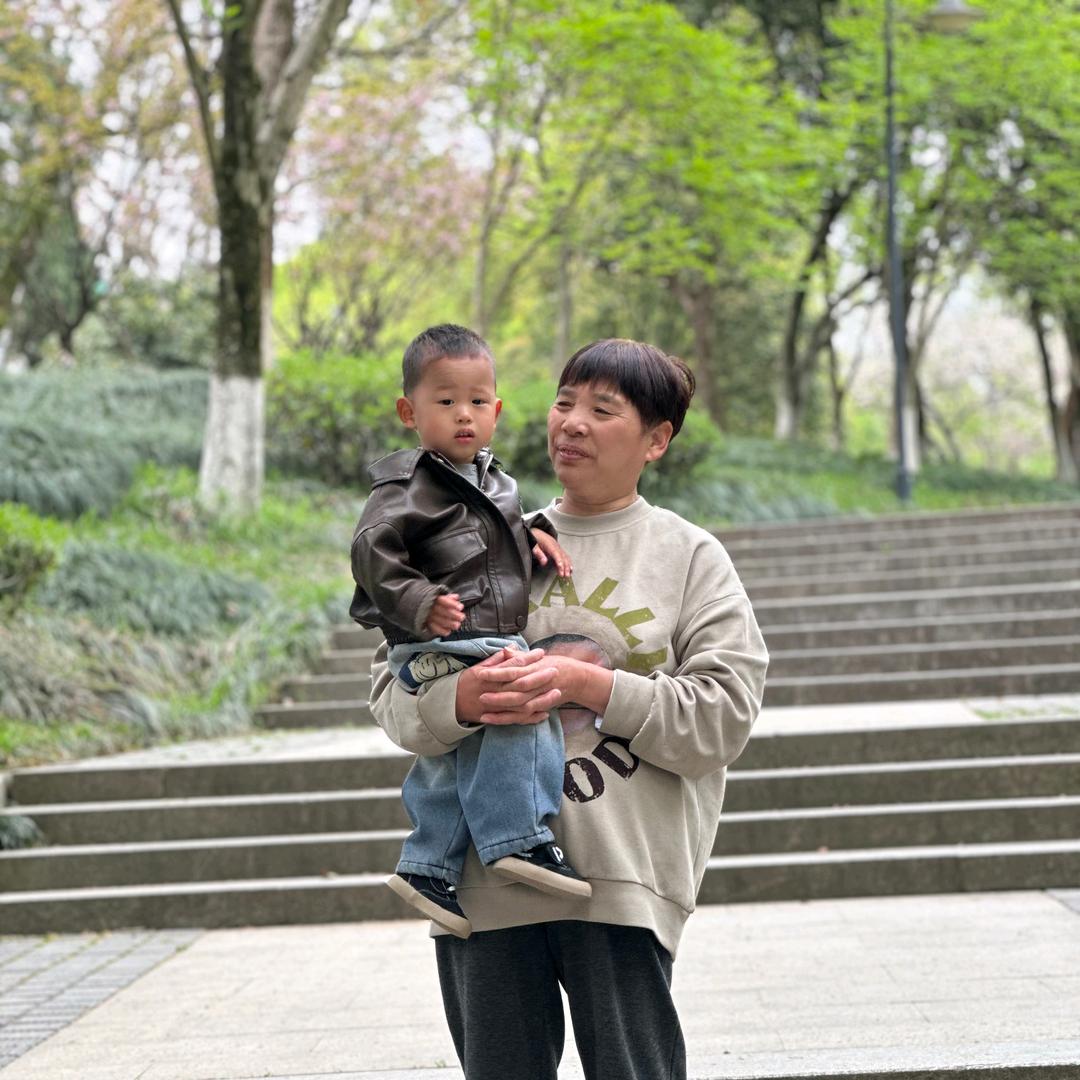 毛阿姨