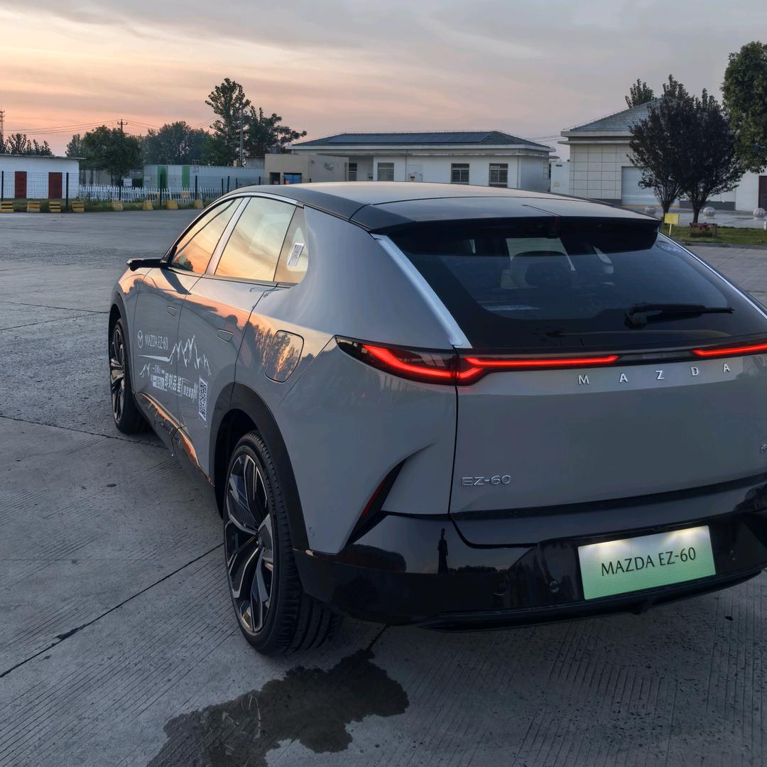 西安骏雄长安马自达EZ-60交付专家