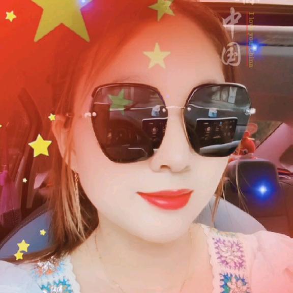 嫣然一笑✨（美缝.保洁）