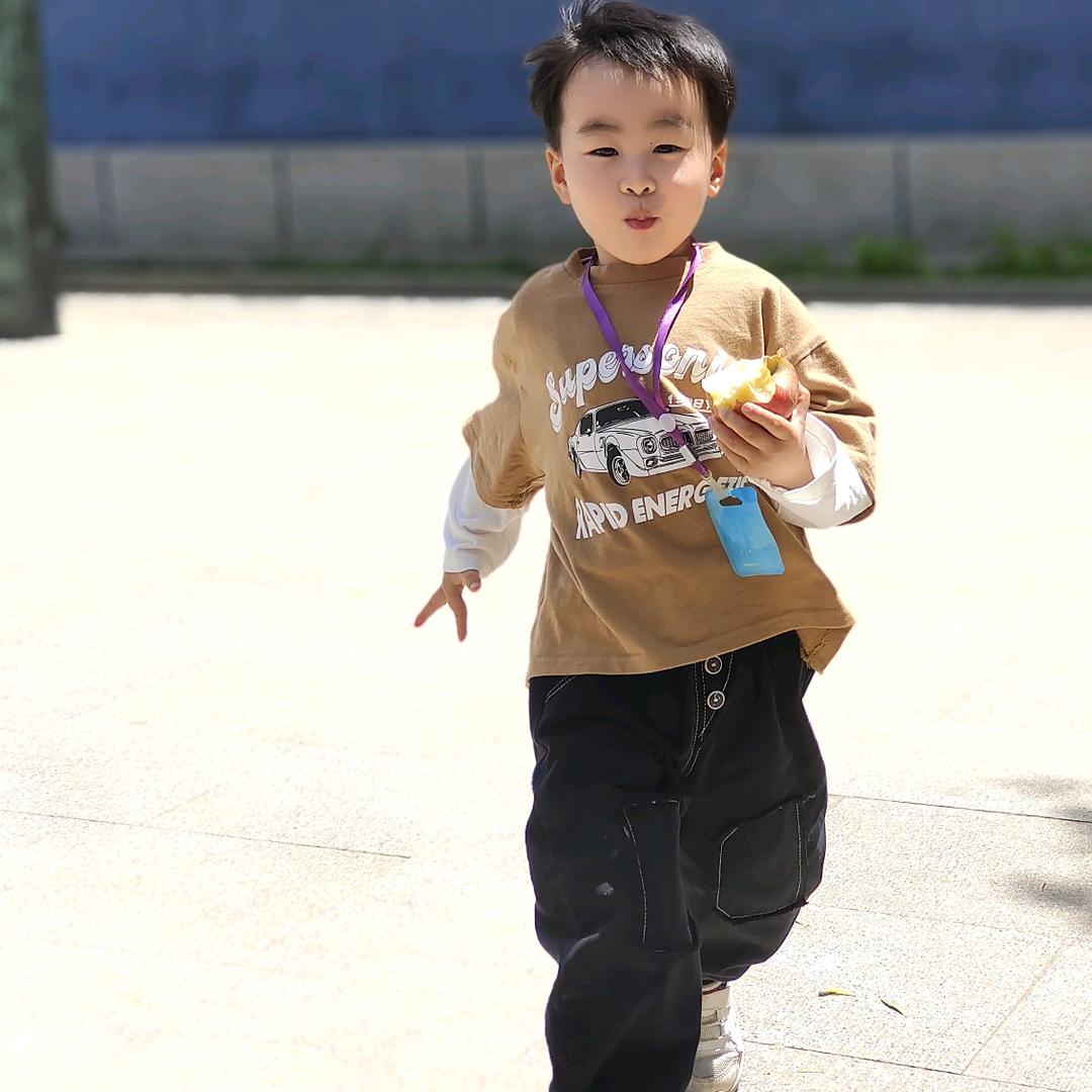 言言妈妈（好物在橱窗）