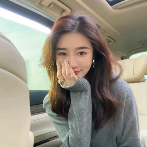 邱莹莹-每日穿搭