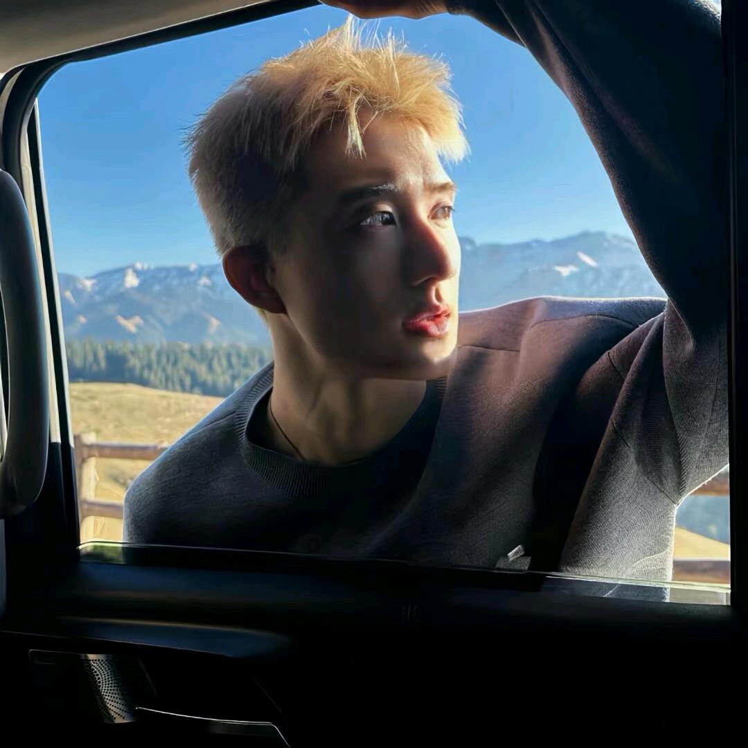 一名职校的班主任🐅