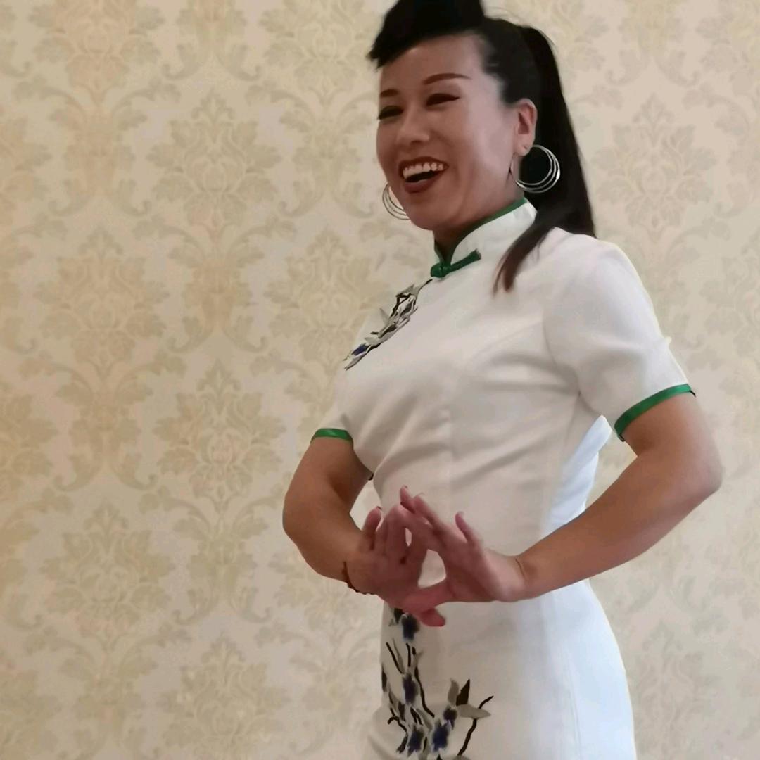 李琴芳和谐演艺