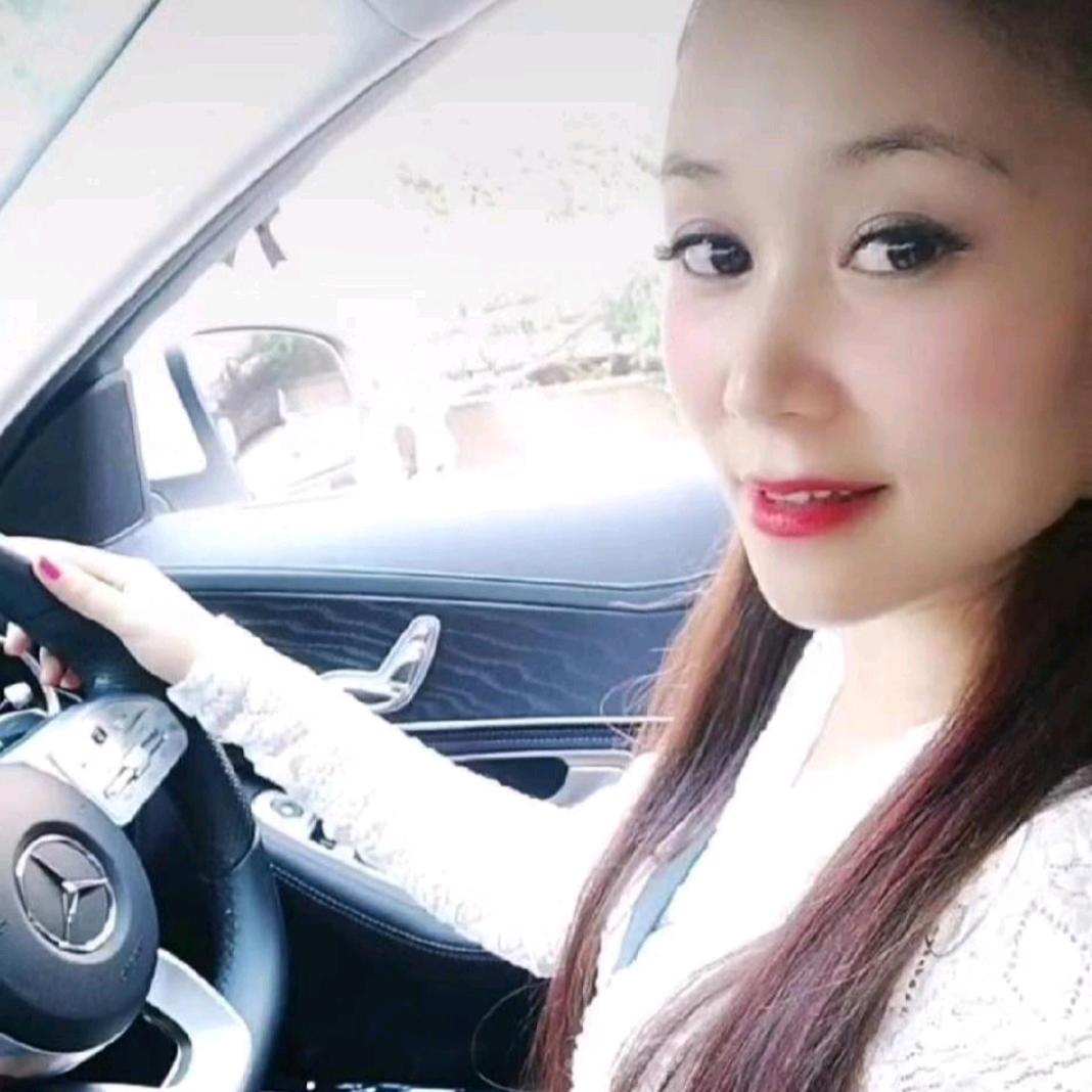 菲菲姐