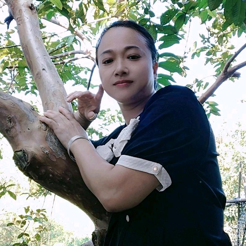 小梁[拒加微信]