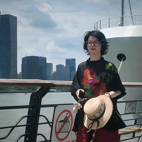 朱总服饰