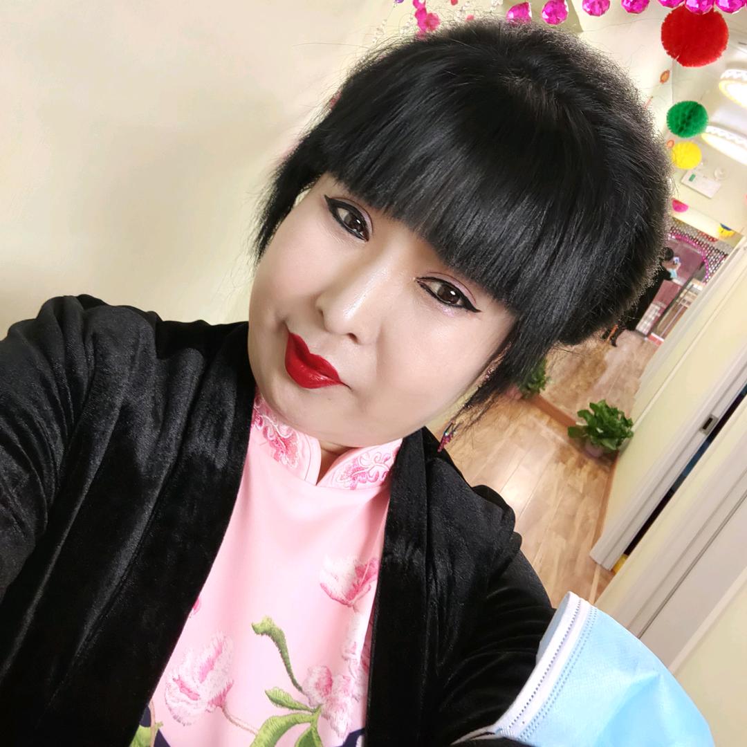 快乐幸福的女人