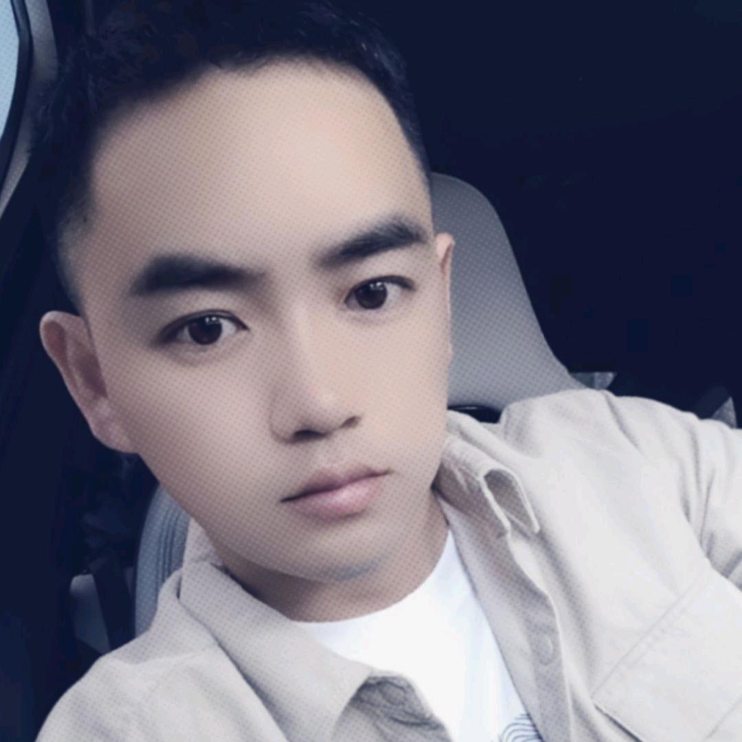 一只小黑犬