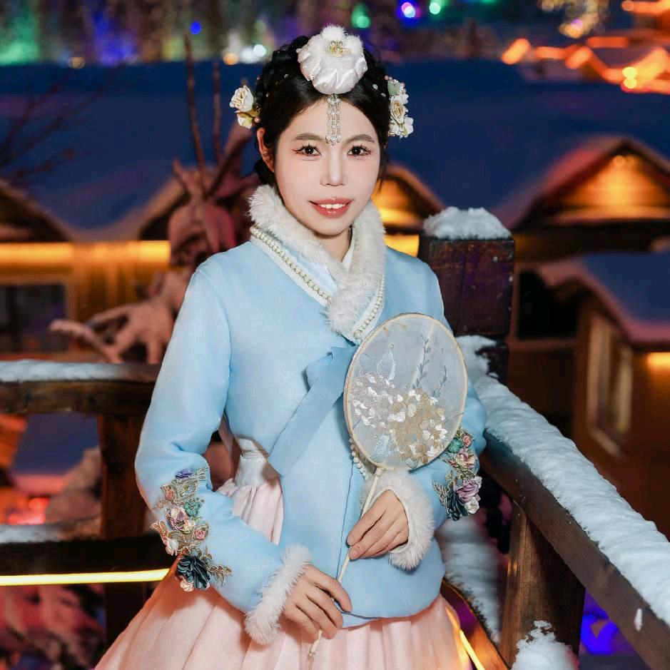 张家界导游晶晶(纯玩小团组队中)