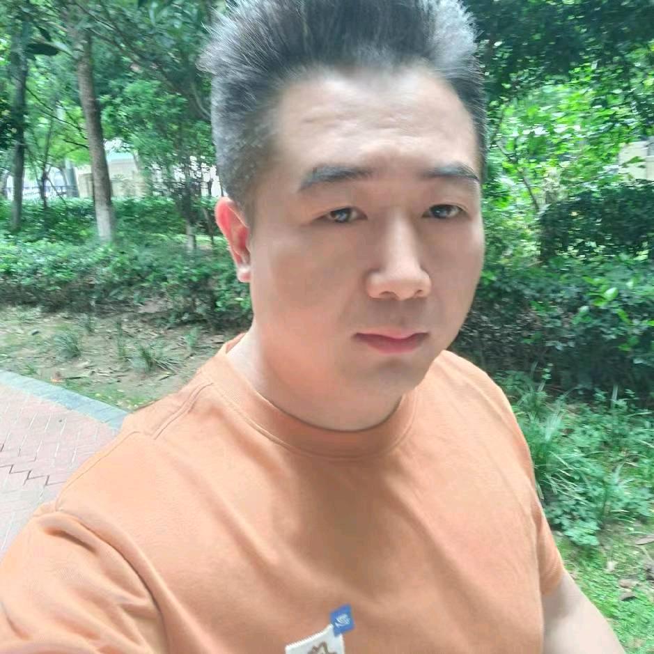 蓝滢睡衣家居服店