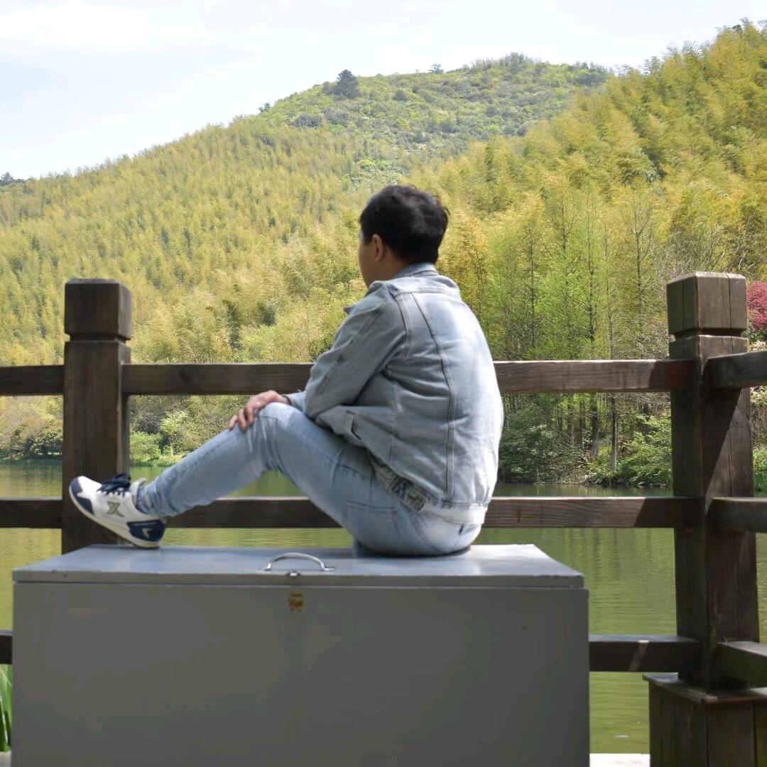 (❁´◡`❁笑而不语)*✲ﾟ*