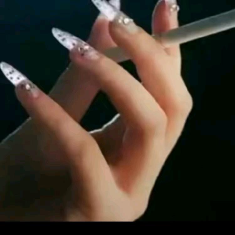 艳