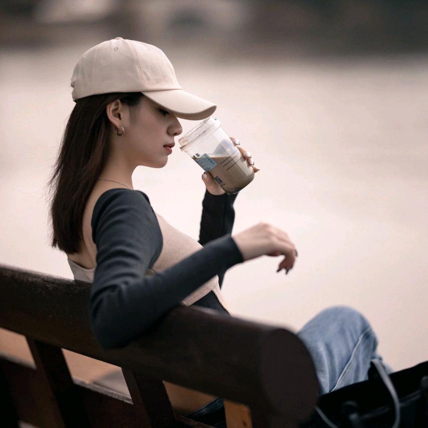 小曼麻麻 ⁶⁸⁶