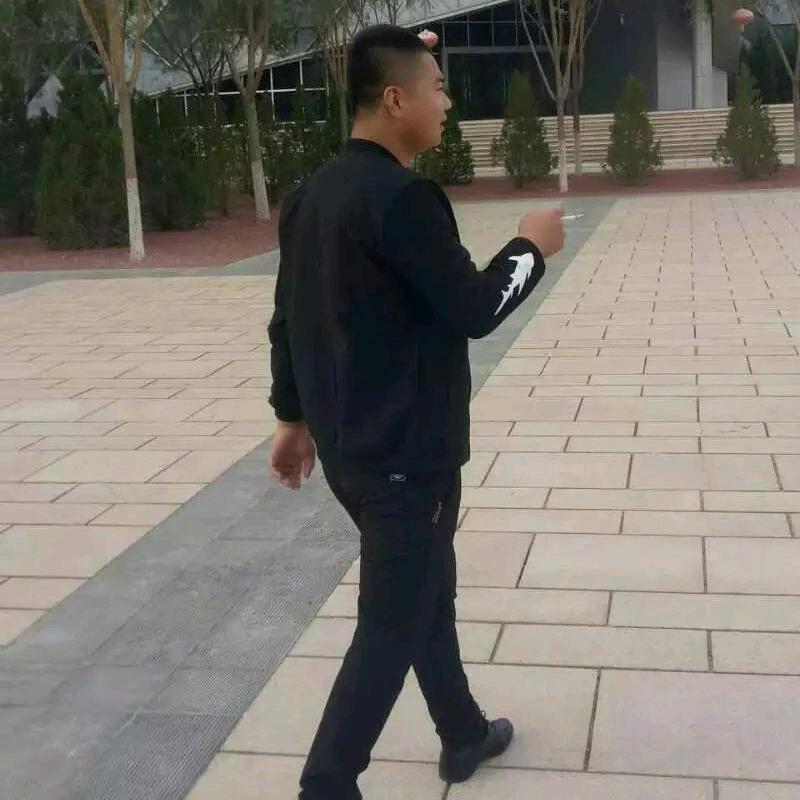 🔥国民男神🔥丿朋🔥哥哥
